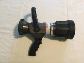 1528 Akron Saber Jet Fire Hose Nozzle 2.5 Inch Pistol Grip