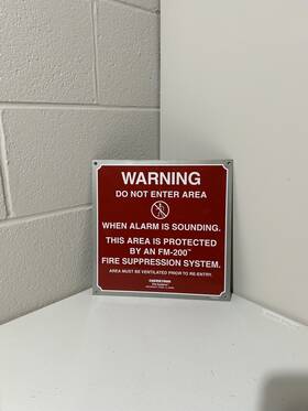 70360525 Chemetron Fm-200 Warning Sign