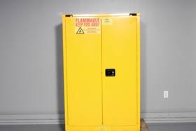 45ae88 Condor 45 Gallon/170l Flammable Storage Cabinet With 2x Shelves And Keys