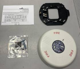 Eaton 786697009716 Lot Of 12 Wheelock Elstwc Led Strobe Ceiling