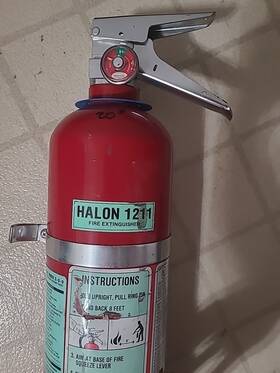 Gh-13f General 13lbs Halon Home / Garage Fire Extinguisher Clean Agent