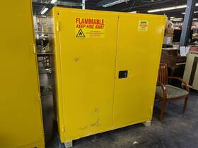 Wb316105 Global Industrial Flammable Storage Cabinet 110 Gallons/2 Drums With Rollers