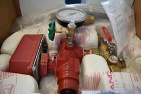 317709-a-h Globe Industries 1 1/2 Inch Universal Manifold Fire Control Without Valve New