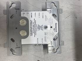 Aom-2rf-bp Honeywell Lot Of 10 Relay Module