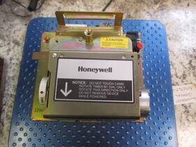 R4140l1014 Honeywell Flame Safety Progammer Burner 120v 60hz