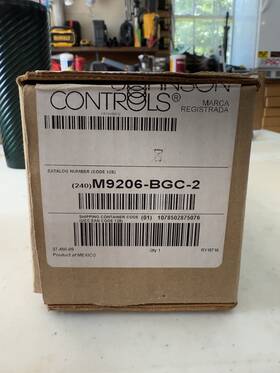 M9206-bgc-2 Johnson Controls New Open Box / M9206bgc2