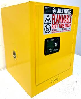 890400 Justrite 29004 New / Yellow Flammable Storage Cabinet 4 Gallon Capacity