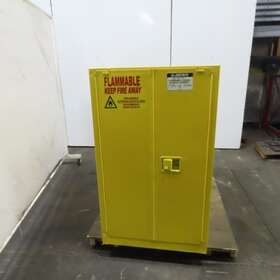 899320 Justrite Flammable Liquid Horizontal Single Drum Storage Cabinet 55 Gal