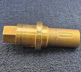 146440 Mueller 1-1/2 Inch Pent. Left Operating Nut For Super Centurion 250 And 200