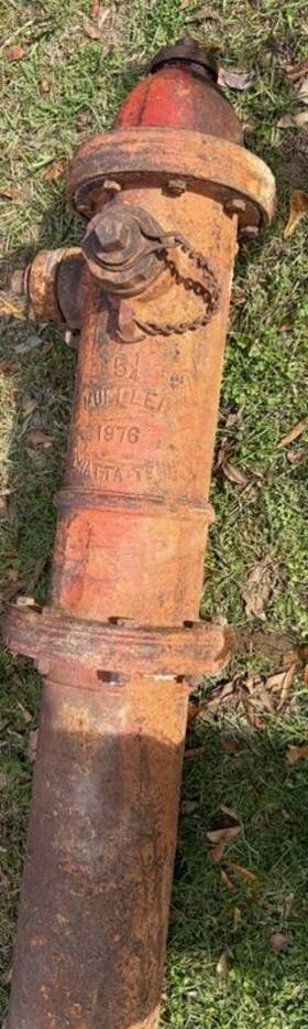 Hydrant-1976-chatt Mueller 5 &1/4 Fire T- Complete Barrel And Shoe- Used Surplus