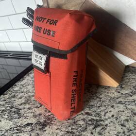 Gs-07f-m0008 New Generation Fire Shelter Practice - Good Condition 1 Unit Not Sure If Used Before Silton Co