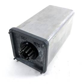 P33v-24 Notifier Company Plug Relay Vintage 1975