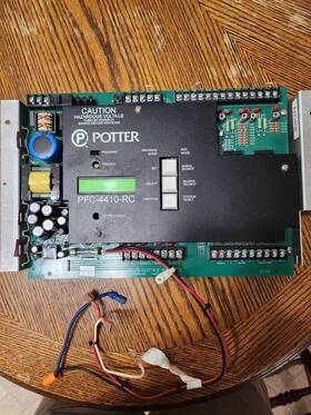 Pfc-4410-rc Potter Circuit Board/front Face No Cabinet - Untested