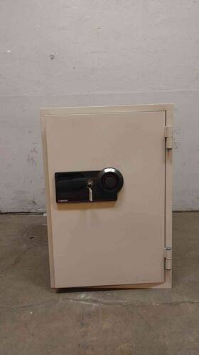 K032635 Sentry Safe Commercial Fire-safe With Key