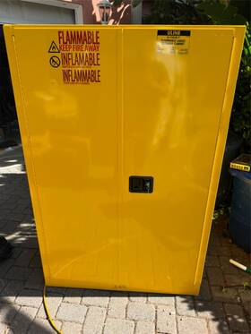 H-1564s-y U-line Large Flammable Storage Cabinet - Standard Self-closing Doors Yellow 45 Gallon