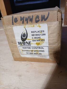 R8184g1286 Wayne 101266-003 New Oil Primary Control 120v
