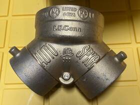 Ie33s Wilson & Cousins And Fire Dept Connection 4 Inch X2.5 New With Wear