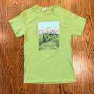 Gildan Sawtooth National Recreation Area Graphic T-shirt Hiking Size M Green. Fixed Price $19.99.