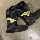 Globe Pull-on Structural Fire Fighting Boots 5 Xw Mfg 2022! Excellent. Fixed Price $199.95.