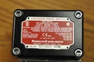 Honeywell Supervisory Os&y Tamper Switch Explosion Proof Osyexp Fast!. Fixed Price $140.18.