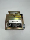 Honeywell R4140L1147 Flame Safety Programmer Burner Control R4140-L1147. Fixed Price $299.95.