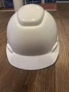 3M Securefit Hard Hat H-701R-UV White W/ Ratchet Suspension. Fixed Price $9.00.